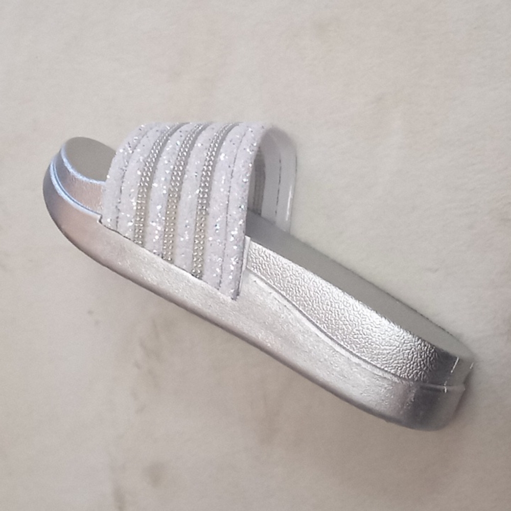 silver platform sandals - Picture 5 of 6